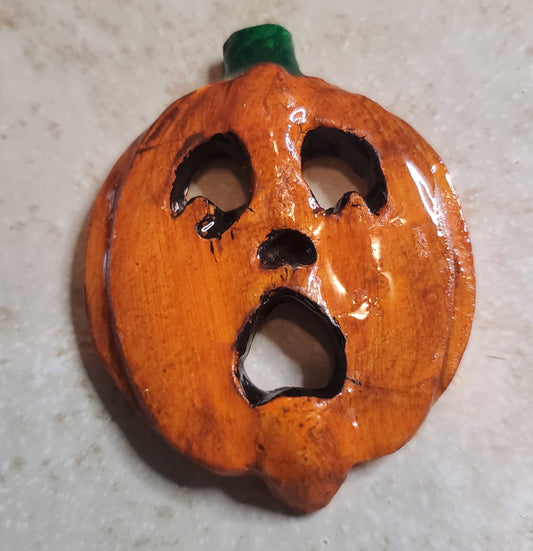 Scared Pumpkin magnet