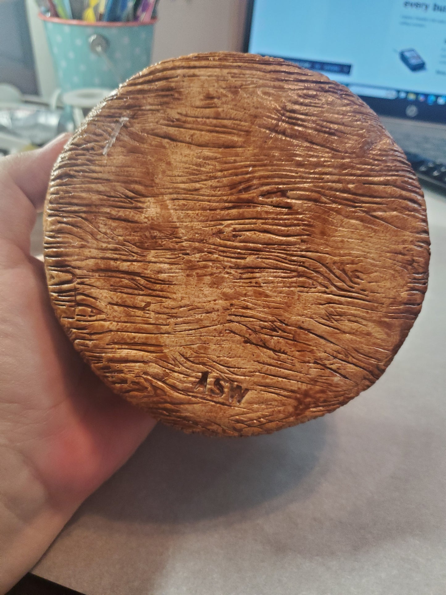 Mushroom storage tin