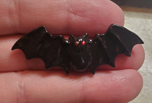 Black bat magnet