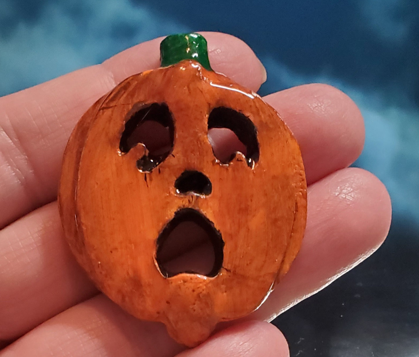 Scared Pumpkin magnet